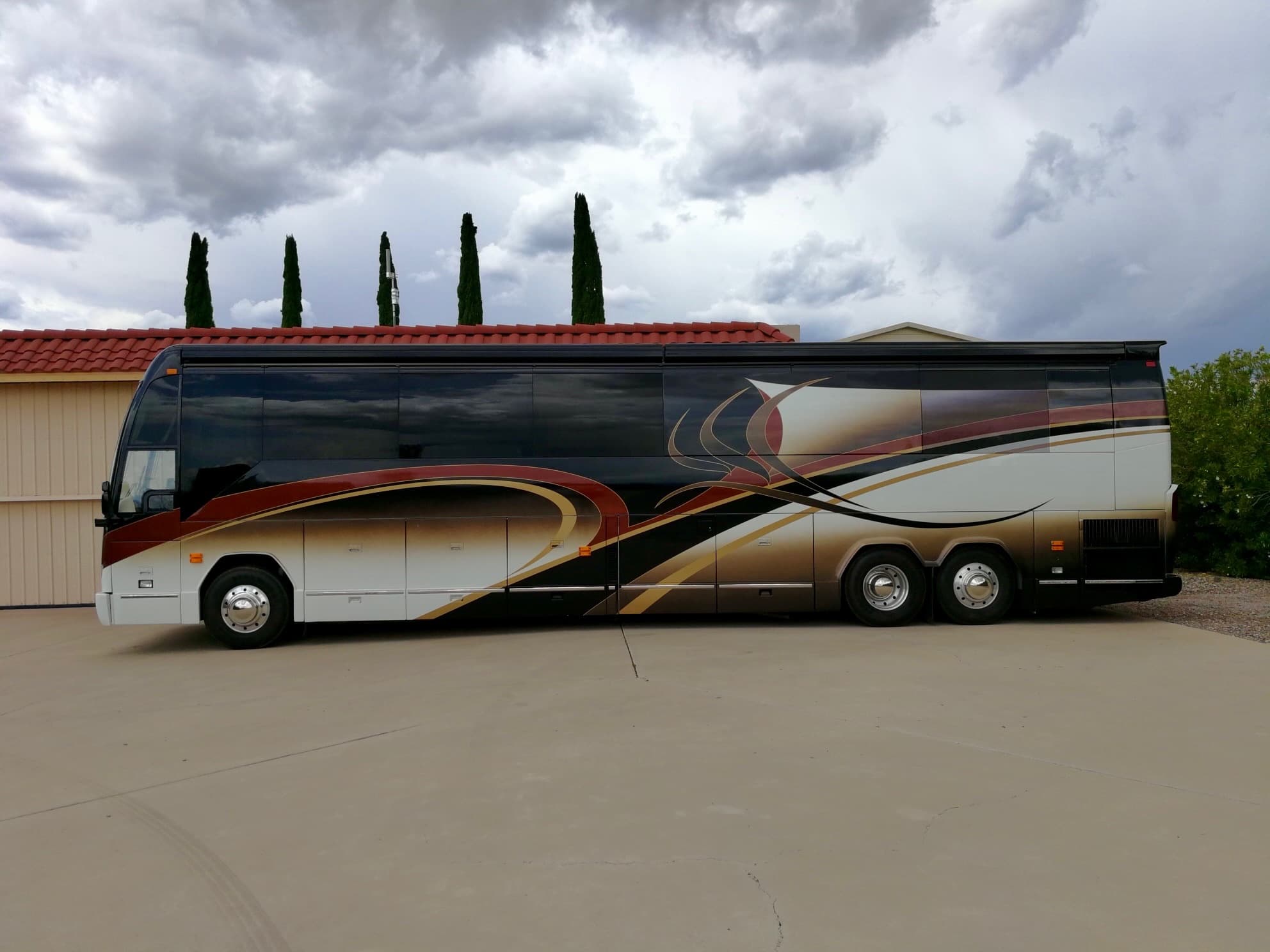 1998 Prevost H3-45  Non Slide
