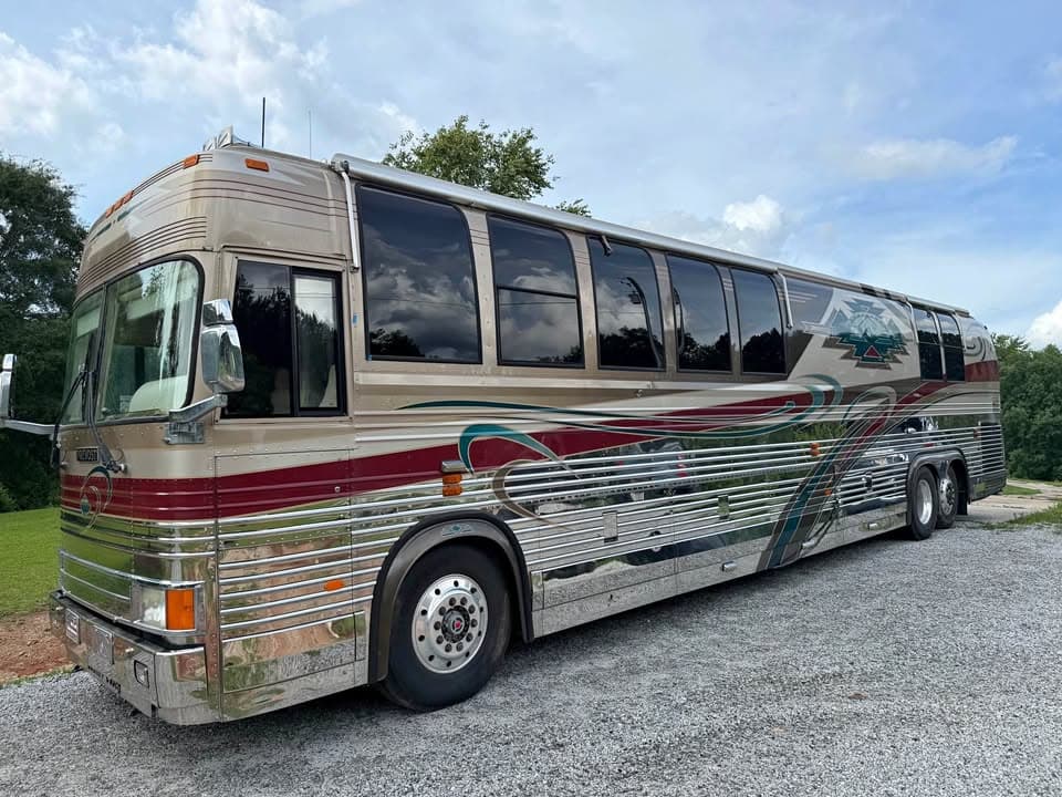 1999 Prevost Country Coach 45 Non Slide Loaded Must See Price Reduced