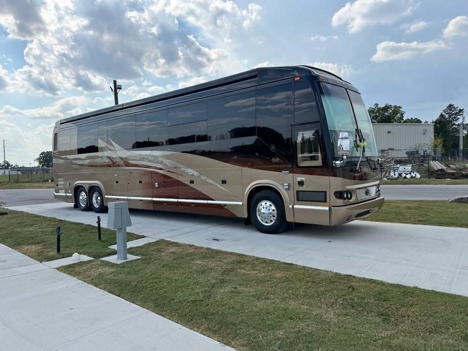 2007 Prevost Marathon Triple Slide