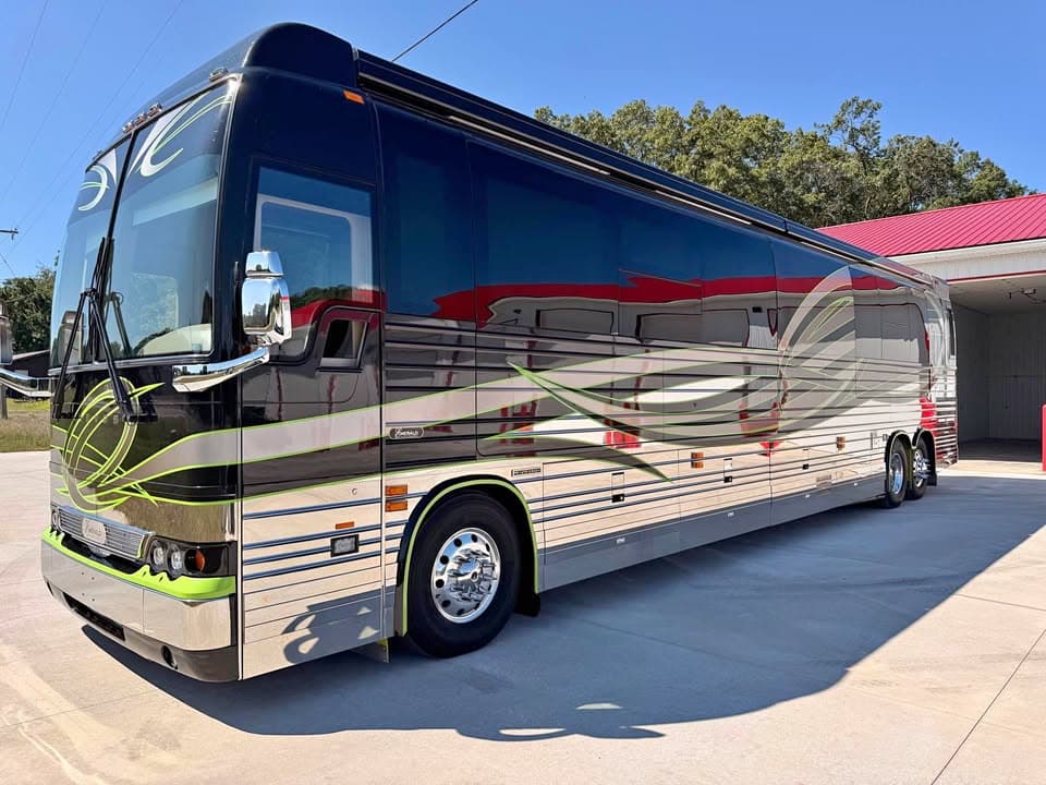 2017 Prevost Emerald X3-45