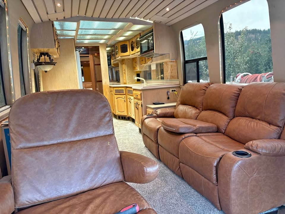 Prevost Liberty Coach Motorhome