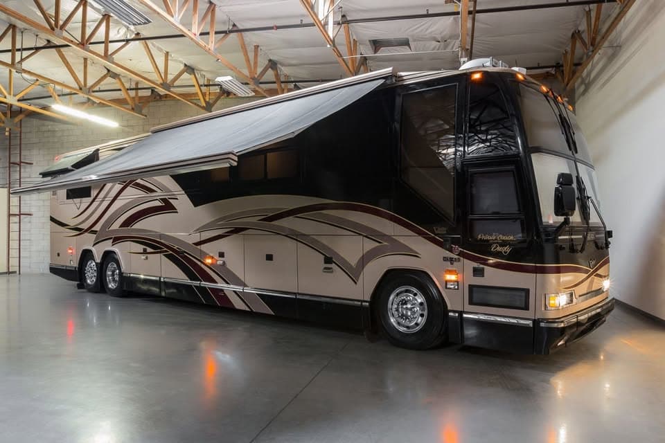2000 Prevost Motor Coach For Sale